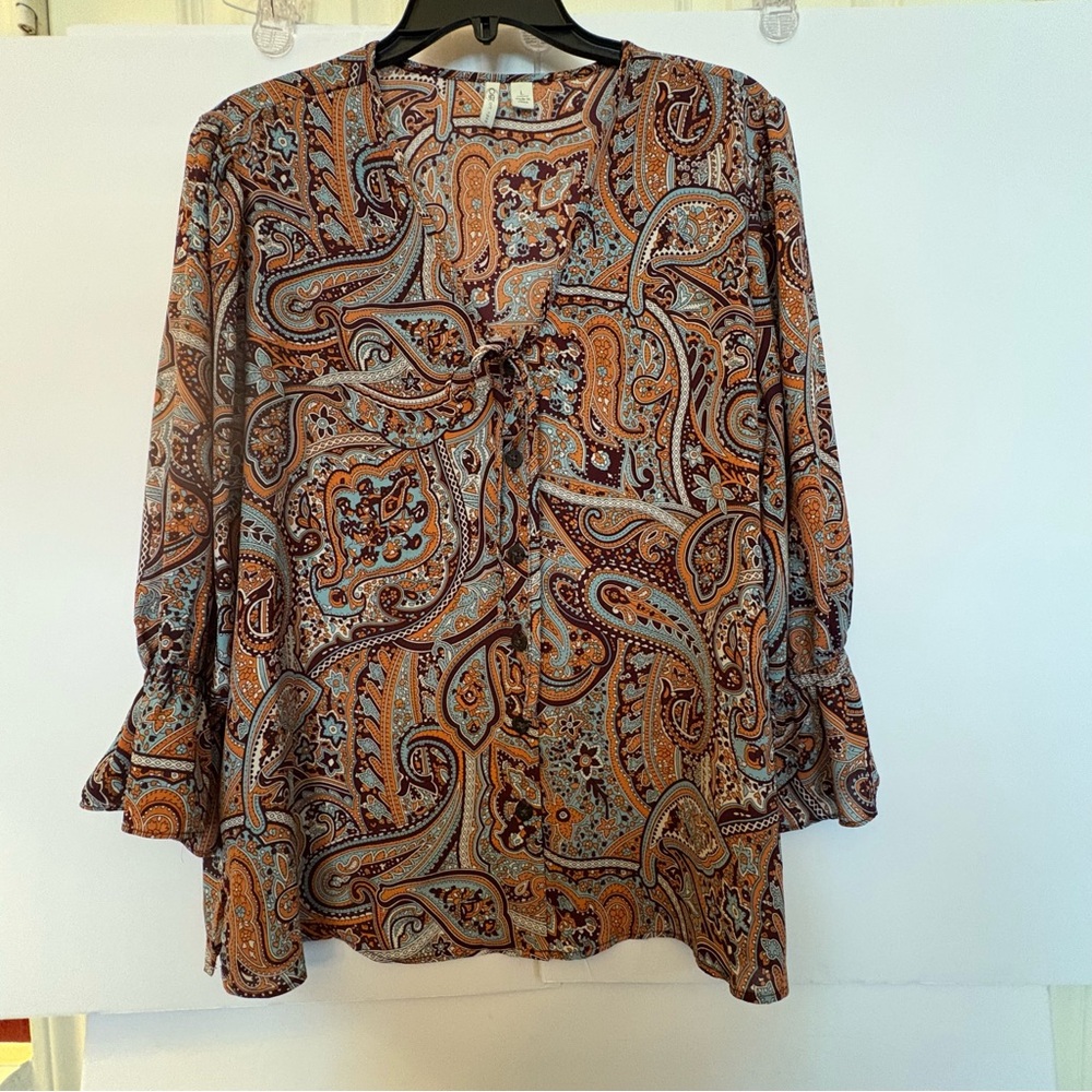 Cato brand 3/4 sleeve paisley blouse, v neck